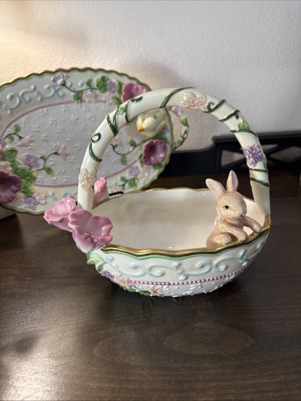 Avon Springtime Collection Ceramic Candy Basket 2002 Easter Decor Bunny Flowers